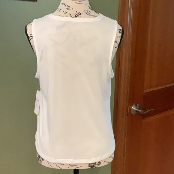 Old Navy White Muscle Tee Crop Graphic, BRAND NEW, Size Small - Picture 4 of 5